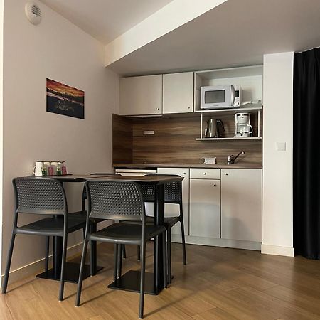 Athome Residence Et Spa La Rochelle  Exterior photo