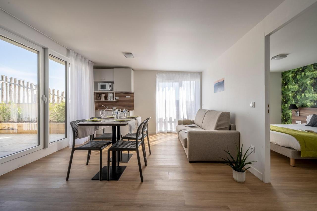 Athome Residence Et Spa La Rochelle  Exterior photo