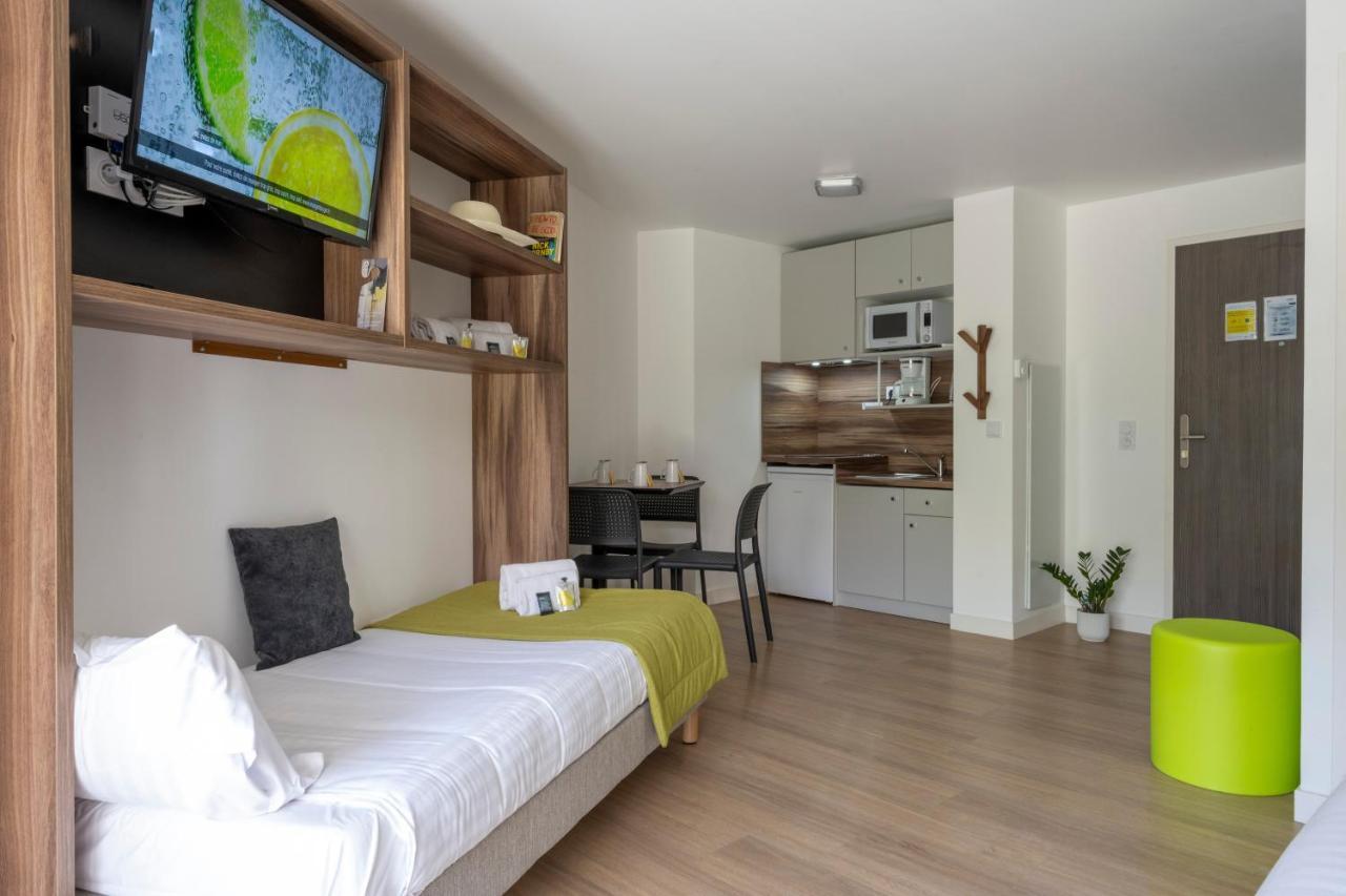 Athome Residence Et Spa La Rochelle  Exterior photo