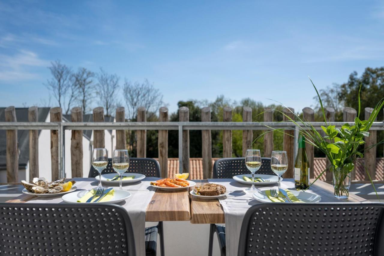 Athome Residence Et Spa La Rochelle  Exterior photo