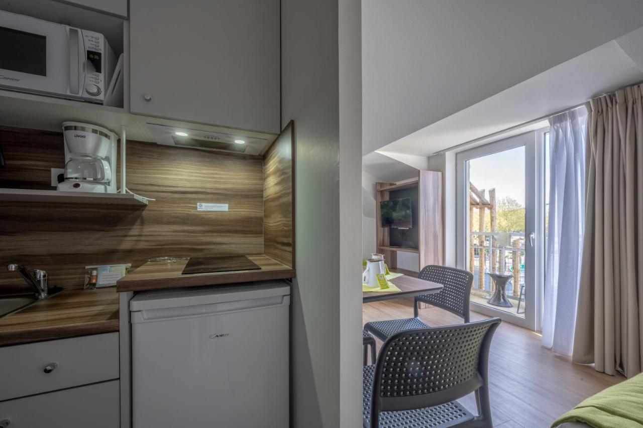 Athome Residence Et Spa La Rochelle  Exterior photo