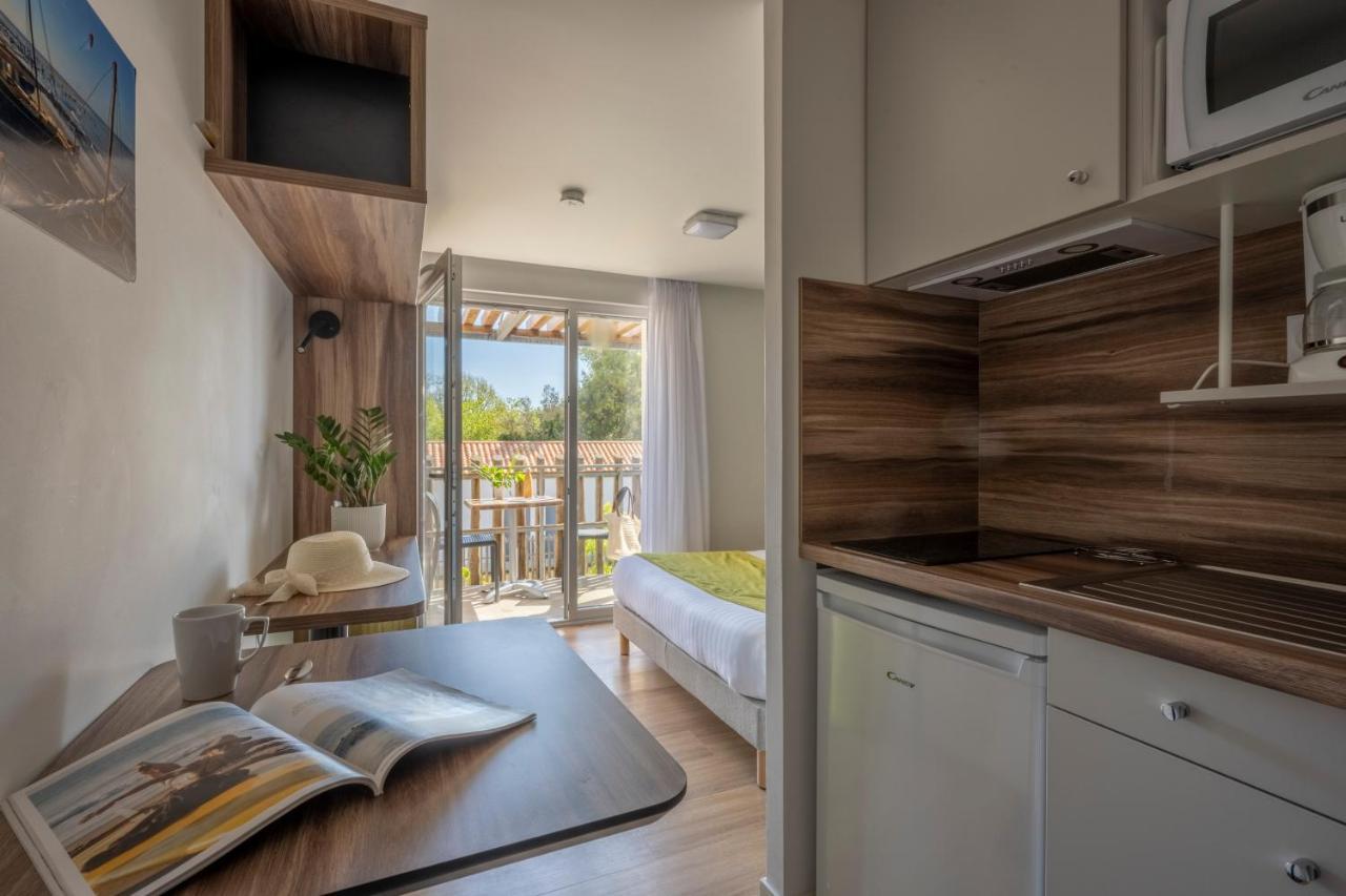 Athome Residence Et Spa La Rochelle  Exterior photo